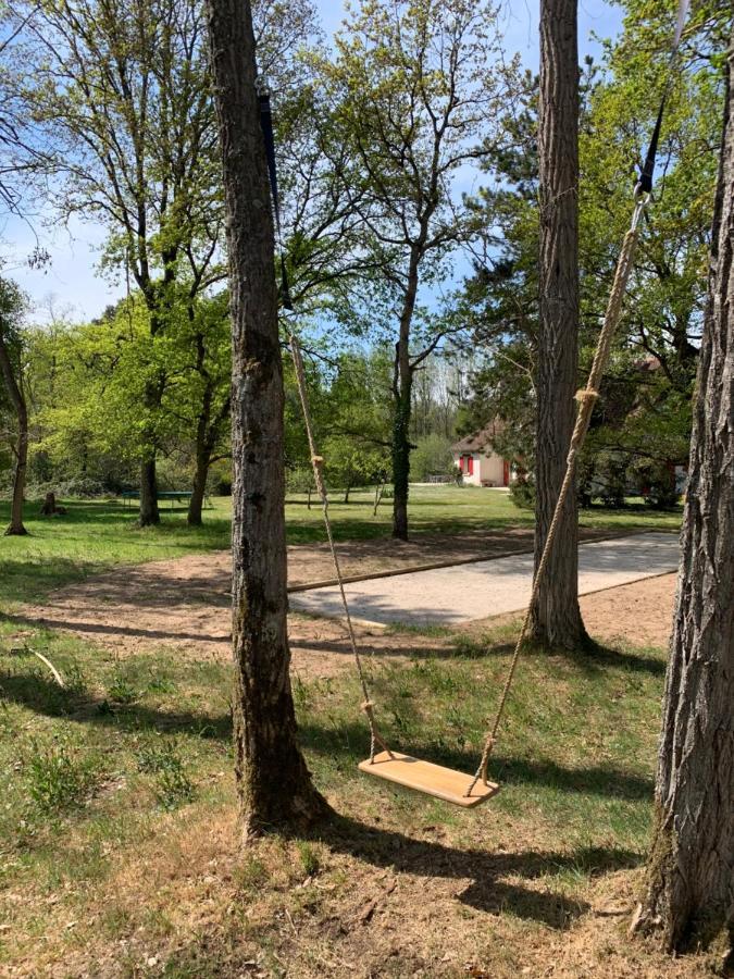 L'Etang Des 7 Hotell Le Controis-en-Sologne Exteriör bild